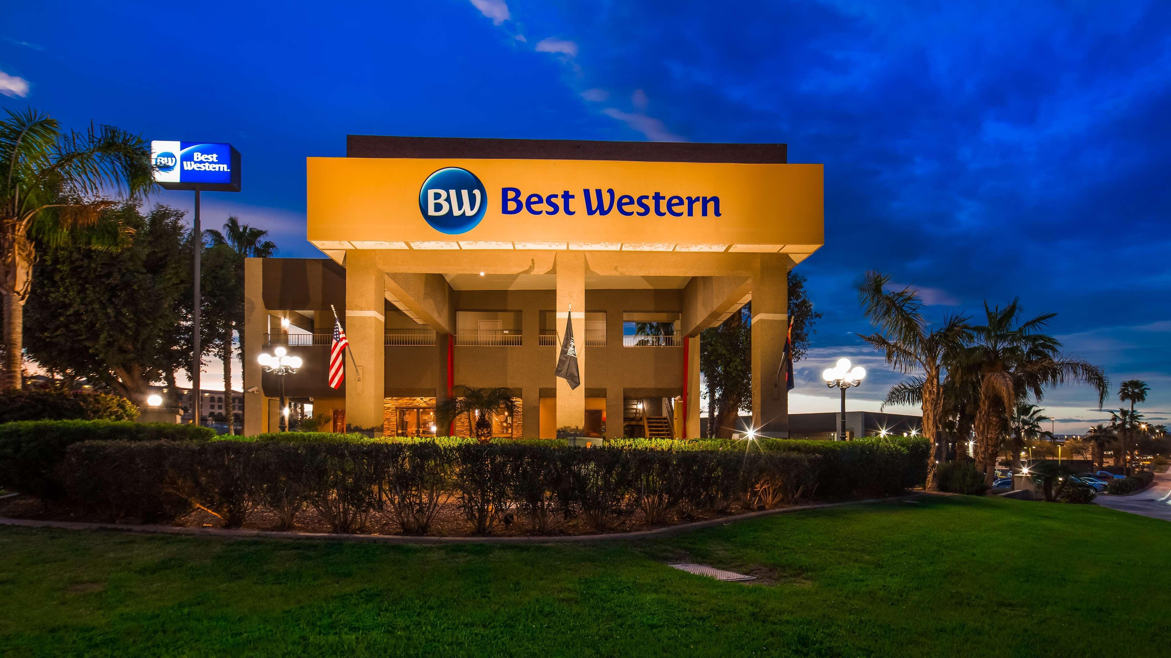 Best Western Yuma Mall Hotel & Suites エクステリア 写真