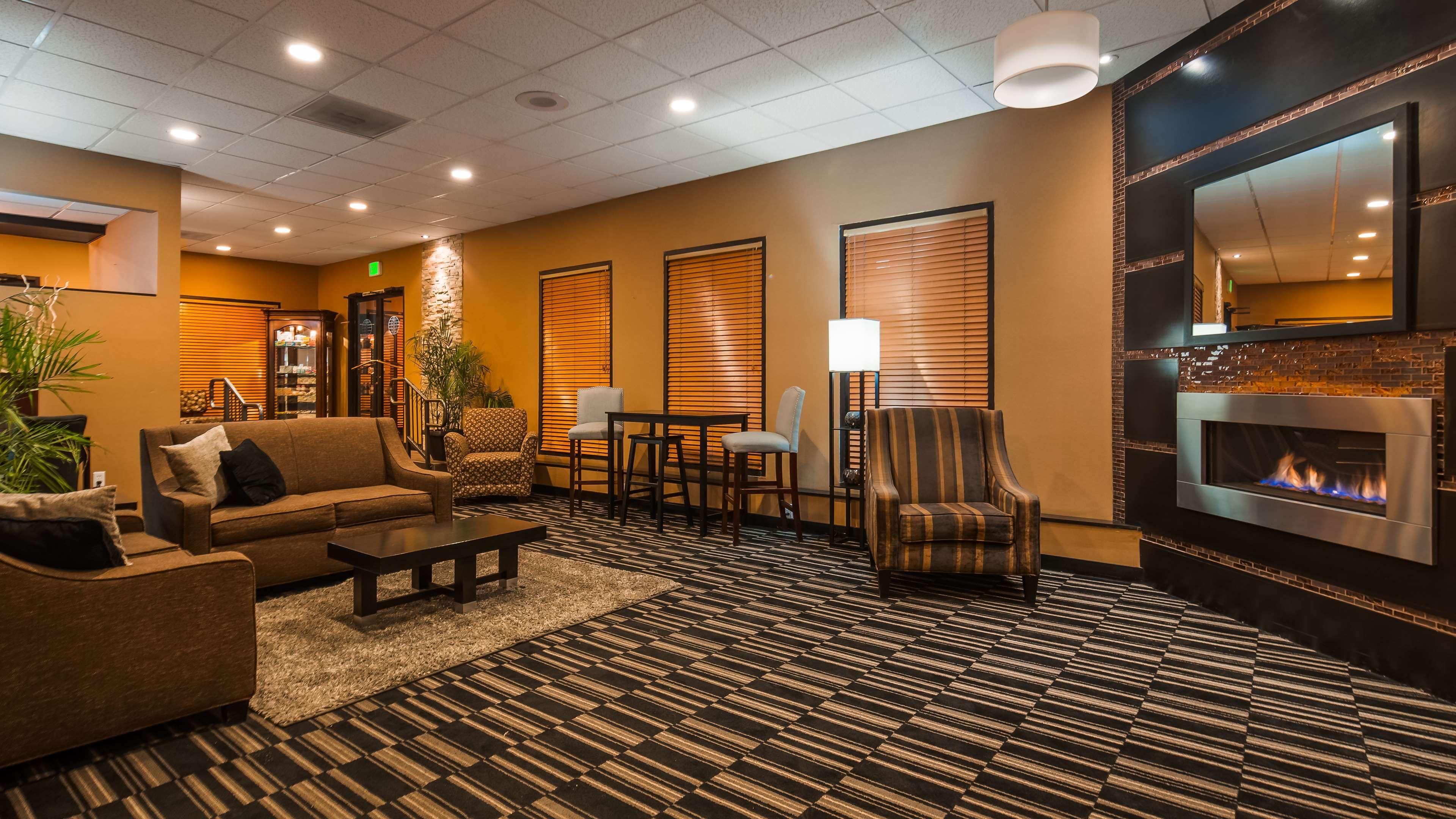 Best Western Yuma Mall Hotel & Suites エクステリア 写真